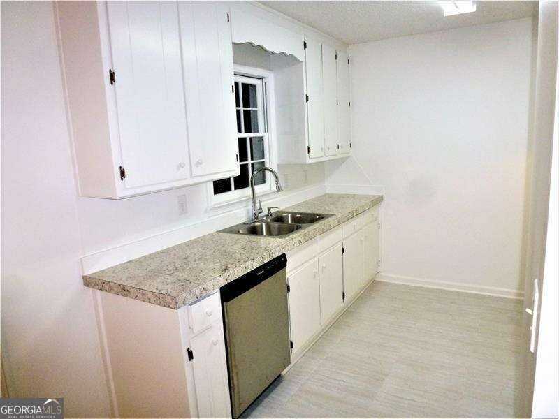 382 Cross Creek Pl - Photo 6 of 36
