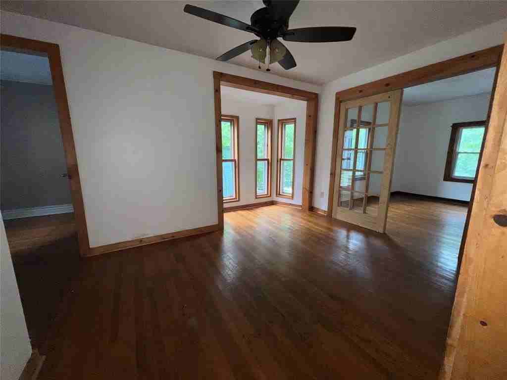 6 Carlton St #2 - Photo 5 of 11