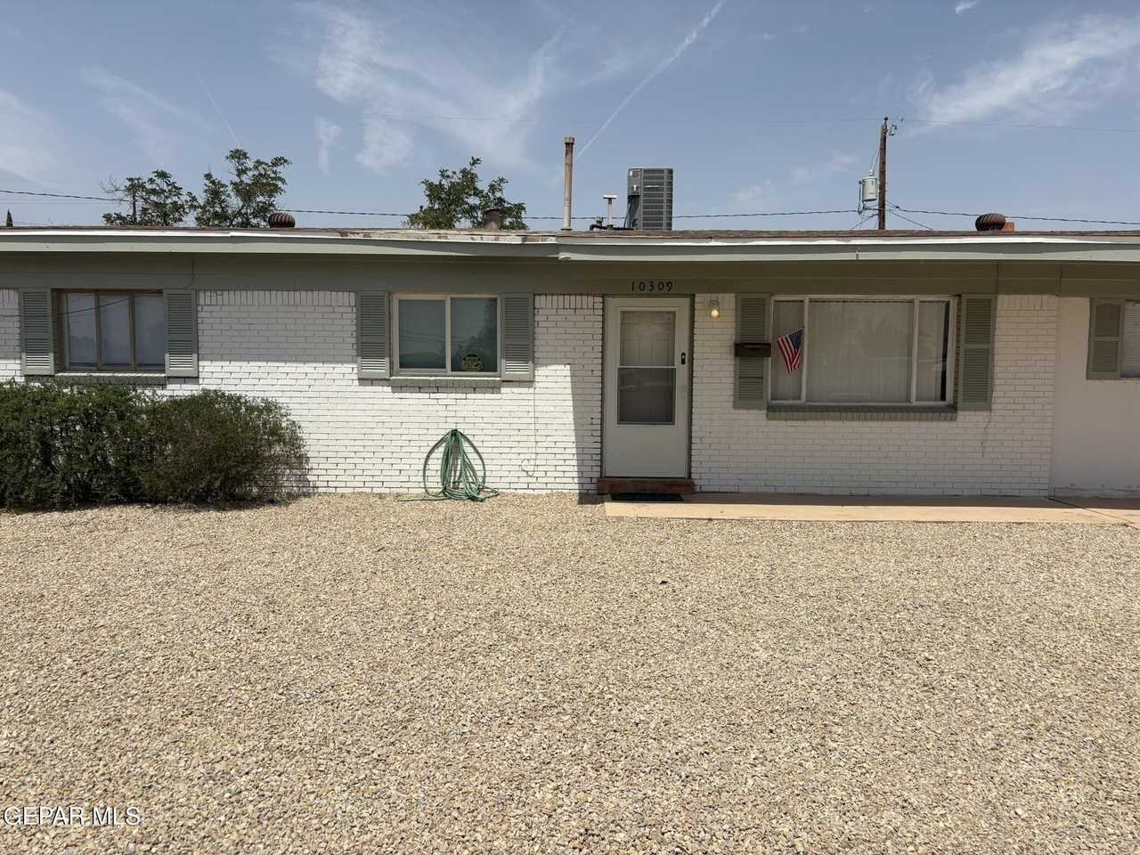 10309 Shoshone St - Photo 4 of 29