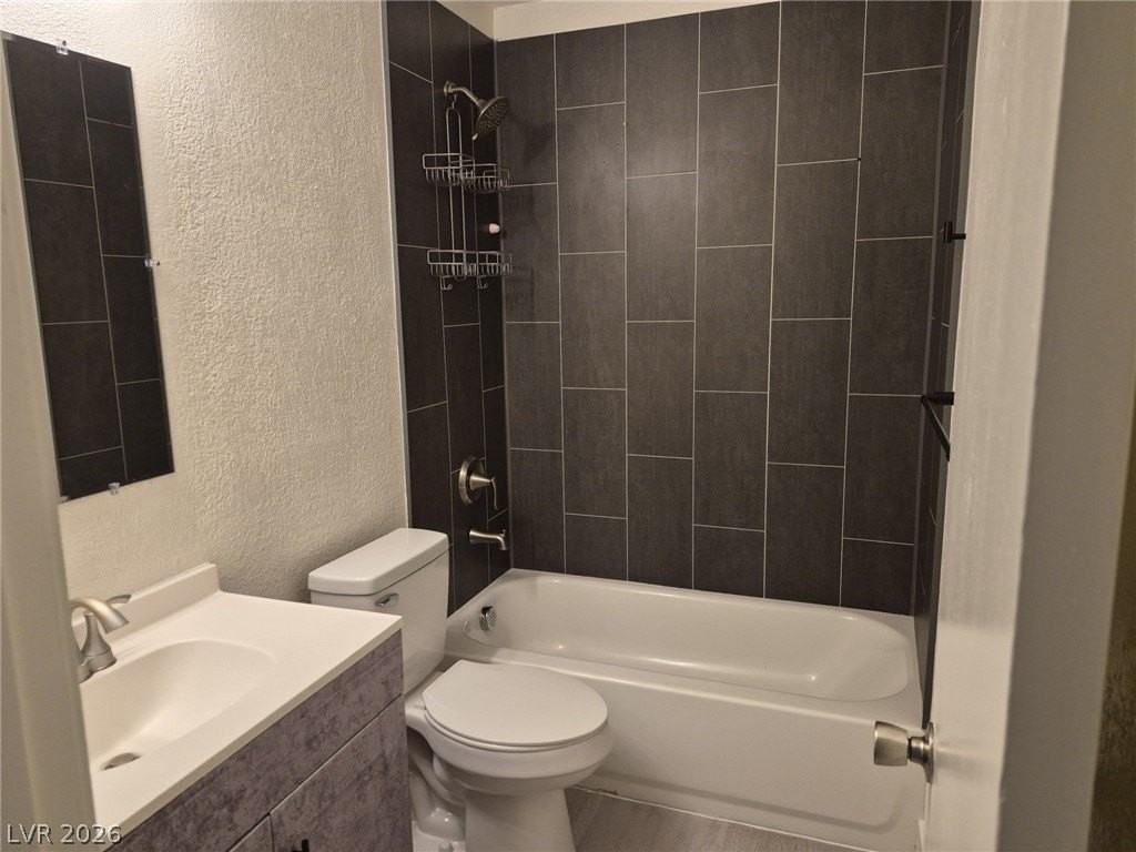 1831 1831 N Walnut Road #C - Photo 6 of 8