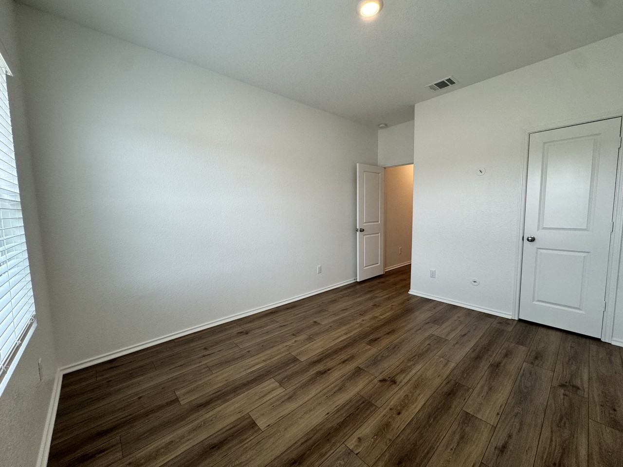 316 Wolf Springs Rd #1 - Photo 7 of 30