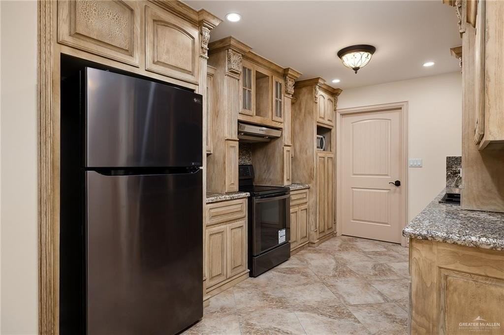 2016 S 5th St #14 - Photo 5 of 17
