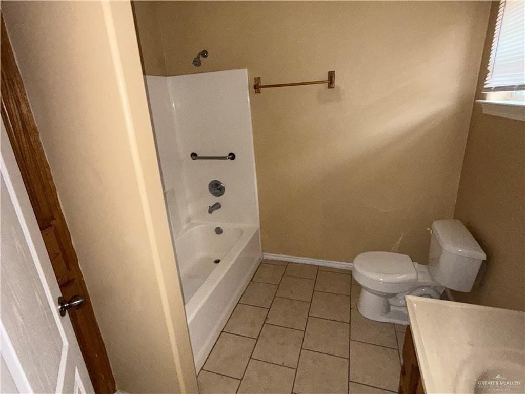 1307 E Coyote St #D - Photo 4 of 9