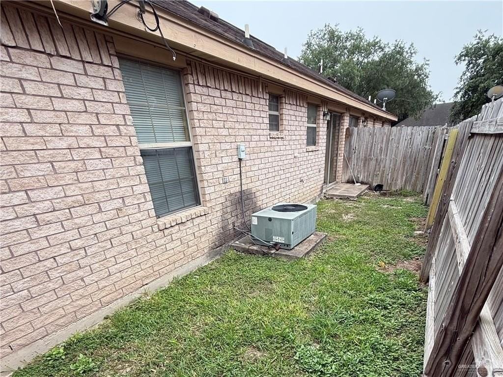 1307 E Coyote St #D - Photo 6 of 9