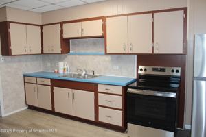 featured image of 61 Fallbrook St #4