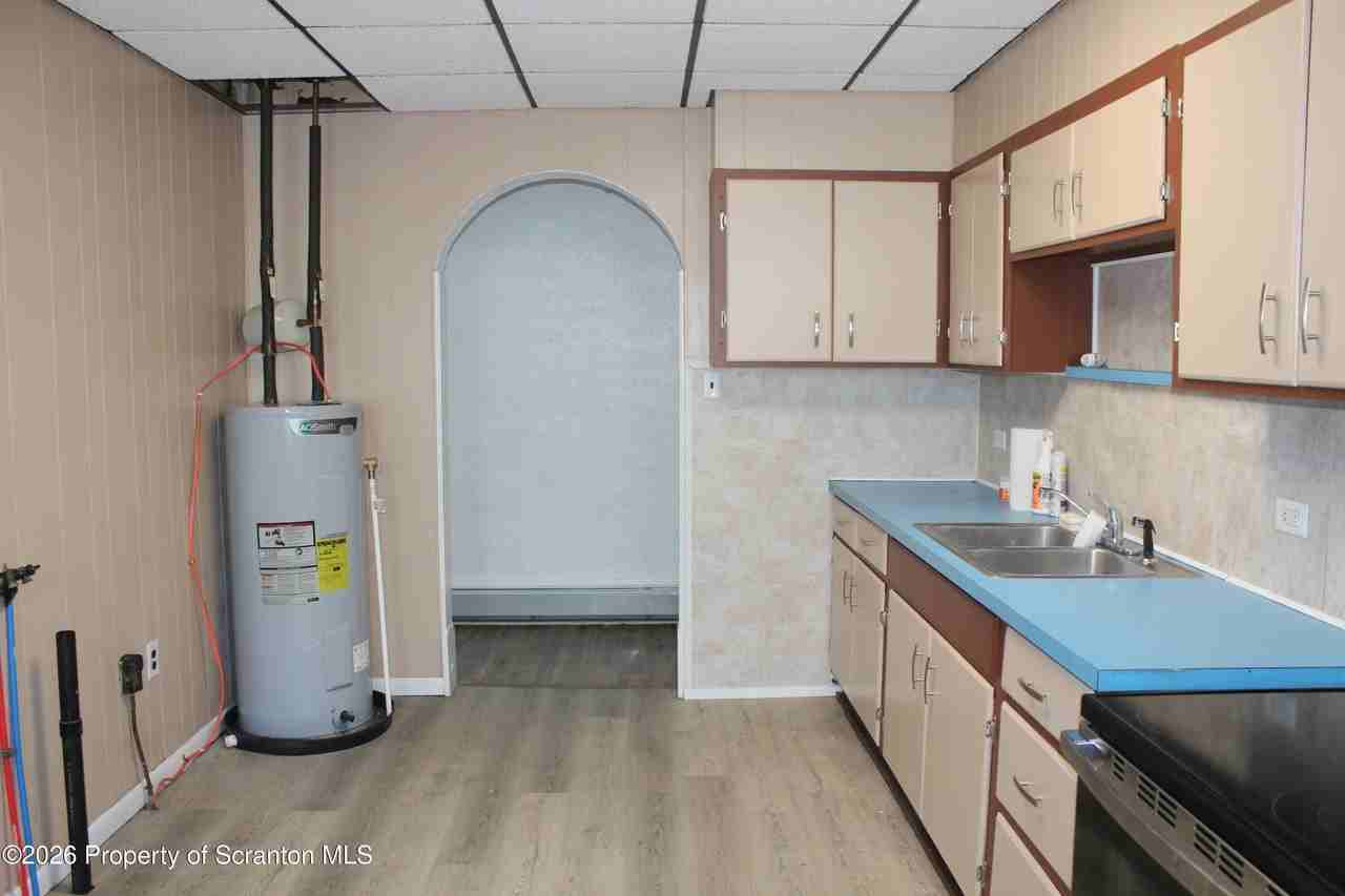 61 Fallbrook St #4 - Photo 2 of 11