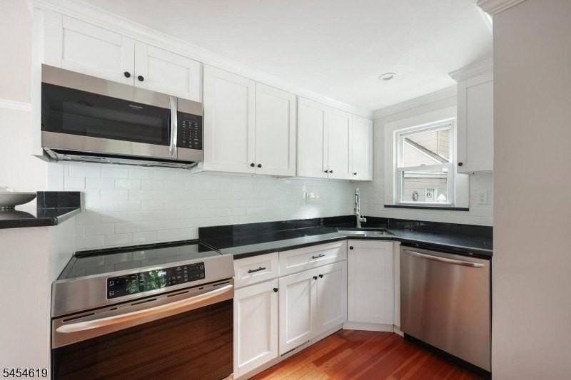 21 Old South Ave #1 - Photo 5 of 25