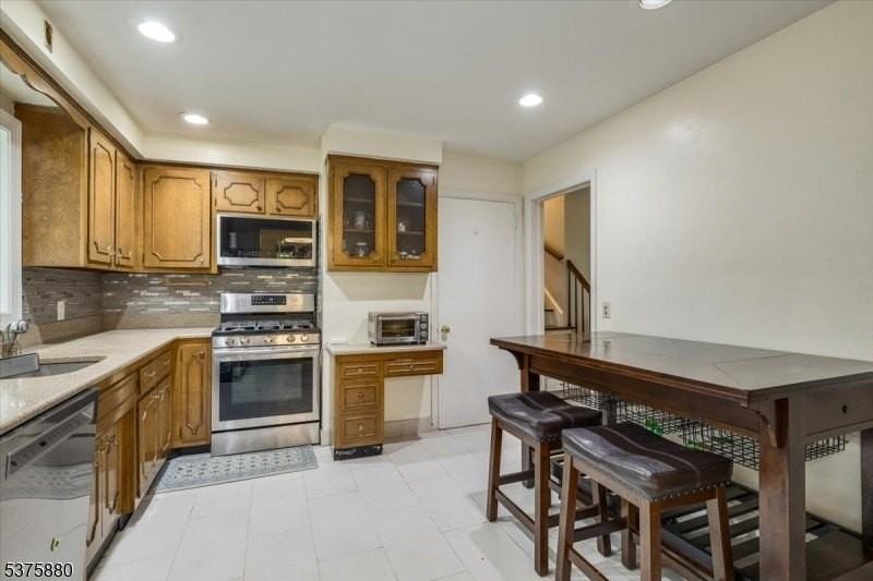 106 Greenwood Dr - Photo 6 of 14