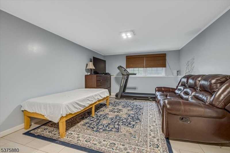 106 Greenwood Dr - Photo 7 of 14