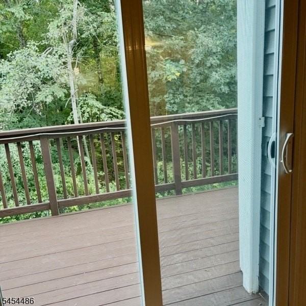 53 Woodledge Ct - Photo 4 of 23