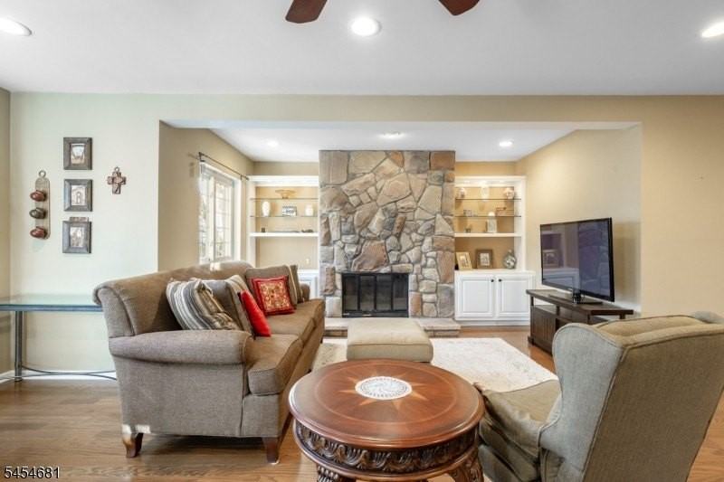 21D Foxwood Dr - Photo 4 of 36