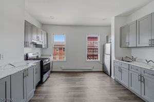featured image of 76-78 Market St #5