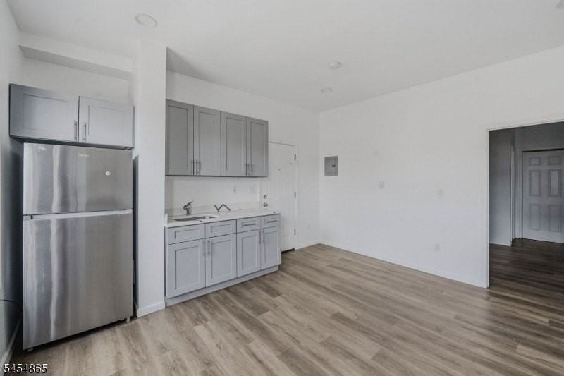 76-78 Market St #5 - Photo 4 of 13