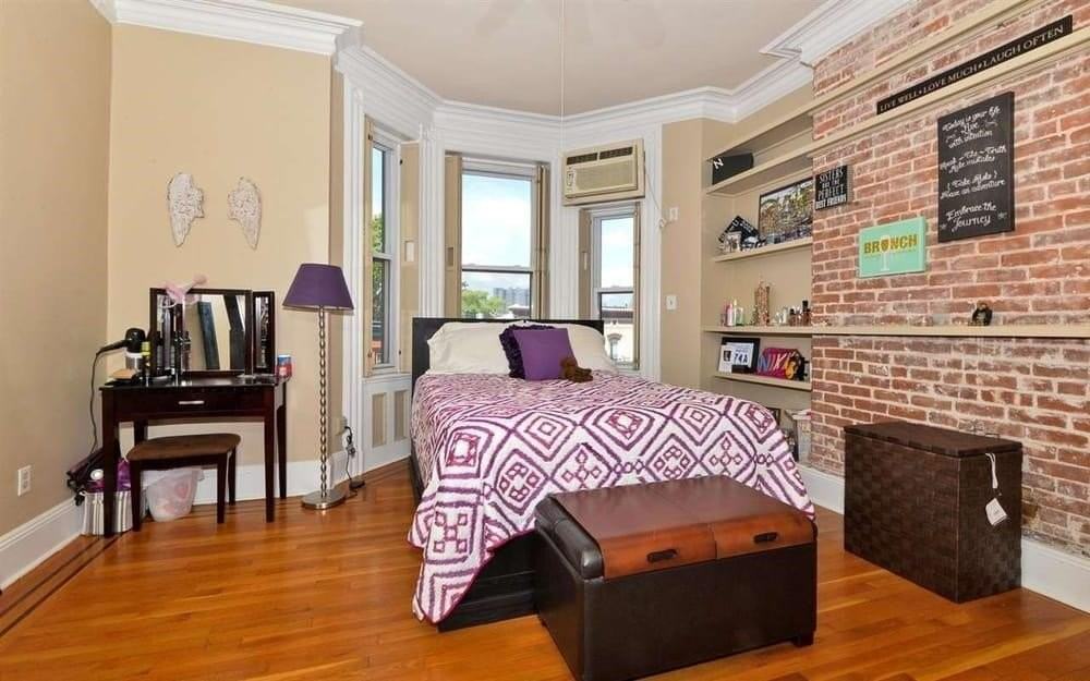 825 Washington St #5A - Photo 6 of 14