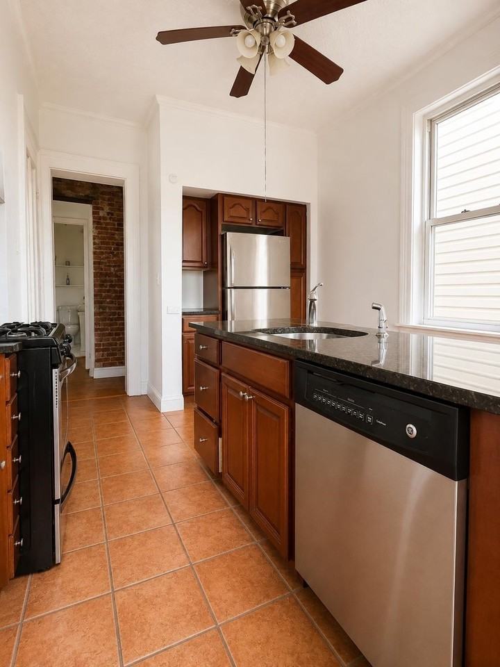 60 Clifton Pl #1 - Photo 5 of 20