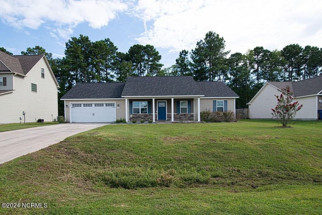 258 Breakwater Dr - Photo 2 of 23