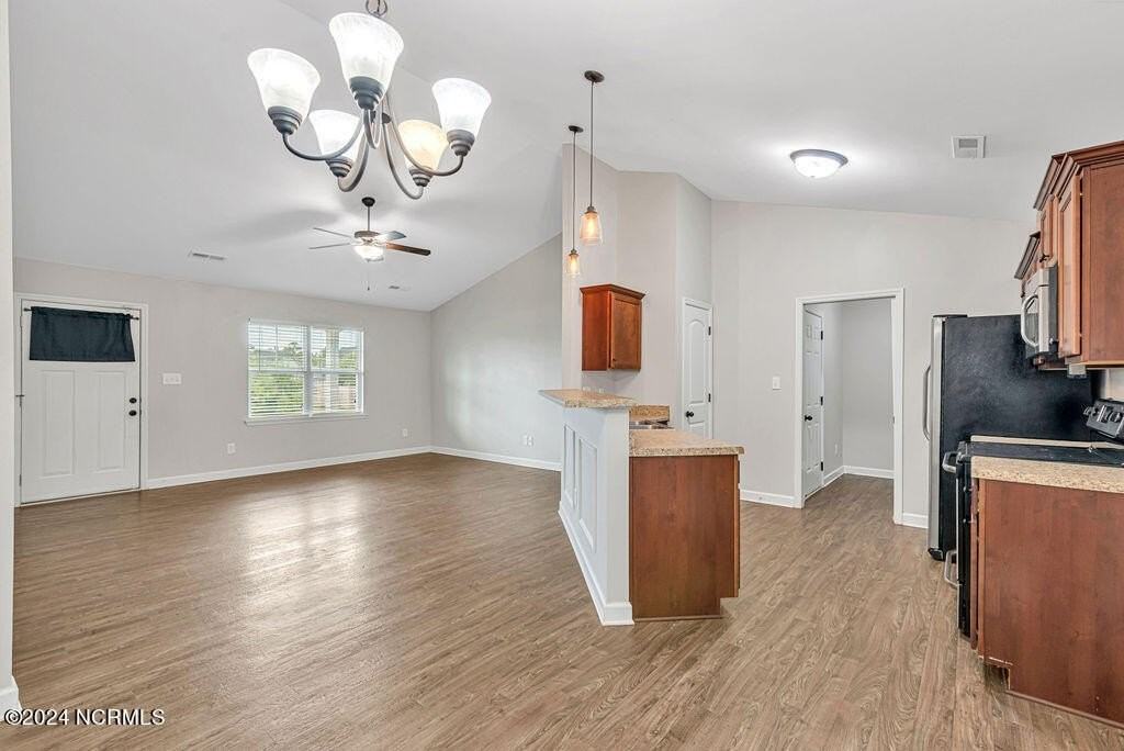 258 Breakwater Dr - Photo 7 of 23