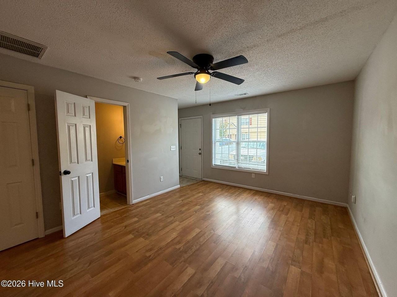 147 Cornerstone Pl - Photo 2 of 11