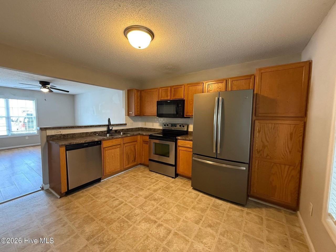 147 Cornerstone Pl - Photo 4 of 11
