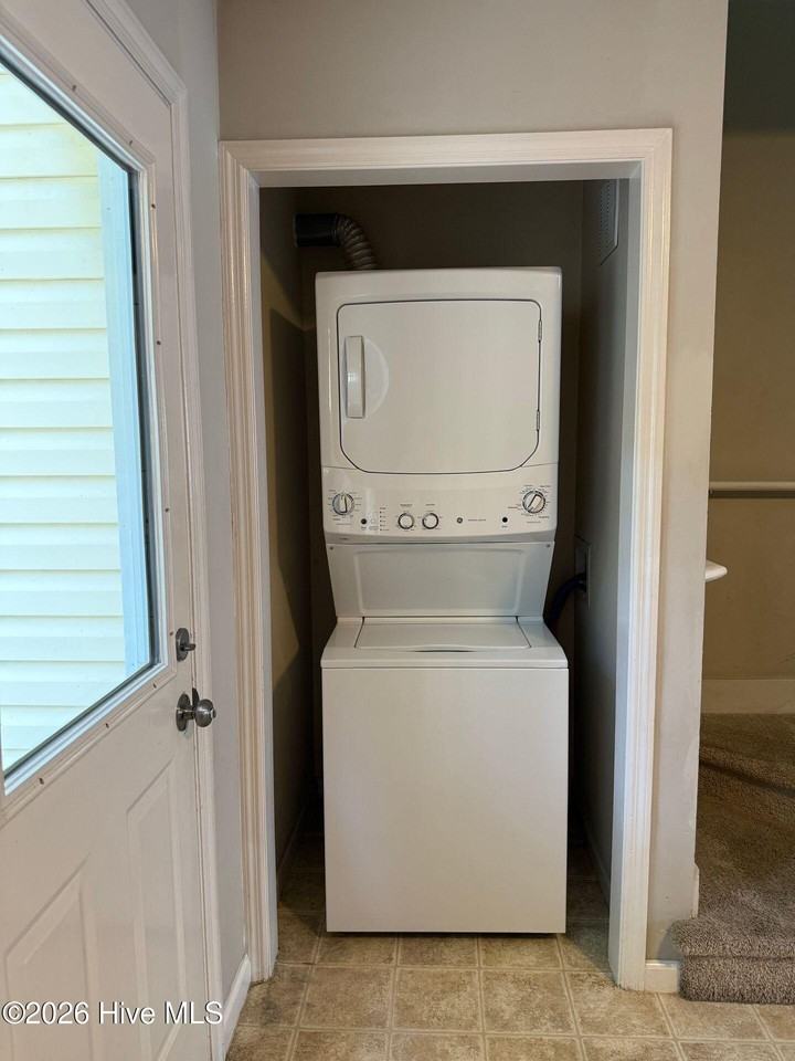 147 Cornerstone Pl - Photo 5 of 11
