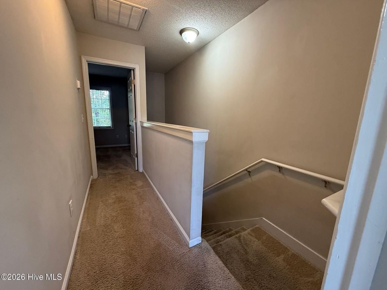 147 Cornerstone Pl - Photo 7 of 11