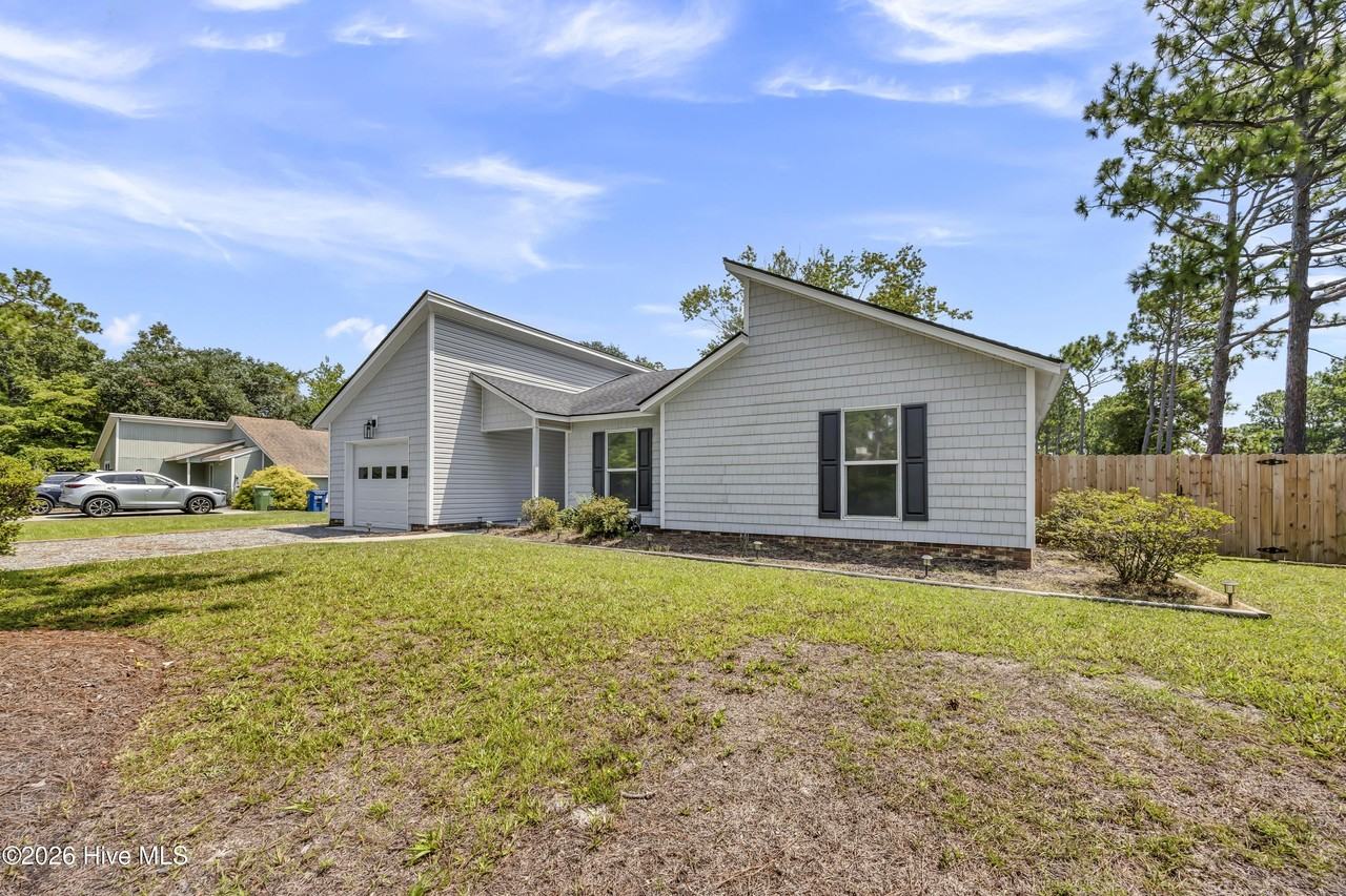 3415 Sparrow Hawk Ct - Photo 4 of 27