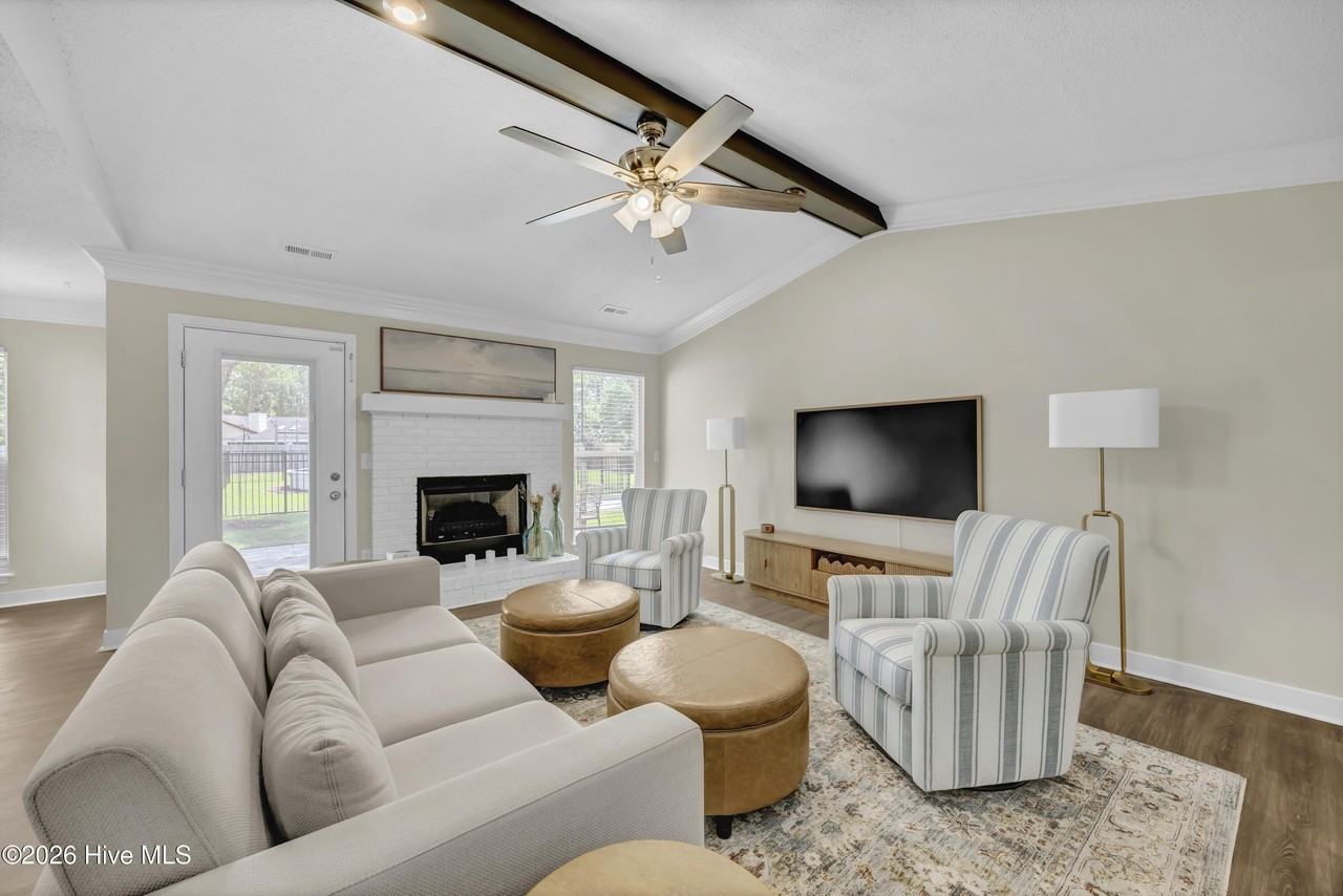 3415 Sparrow Hawk Ct - Photo 7 of 27