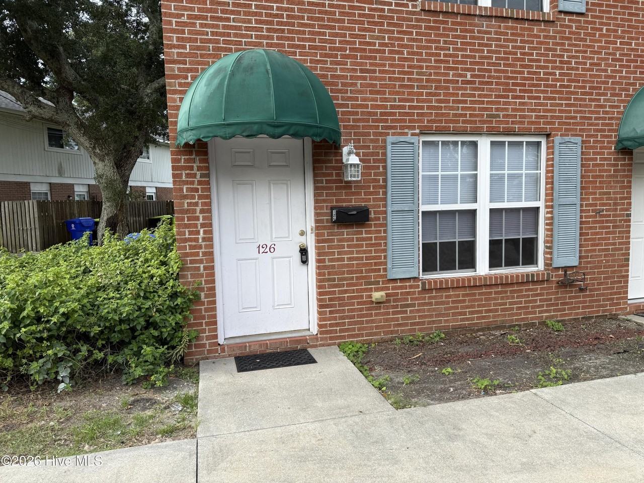 126 Short St #126 - Photo 2 of 19