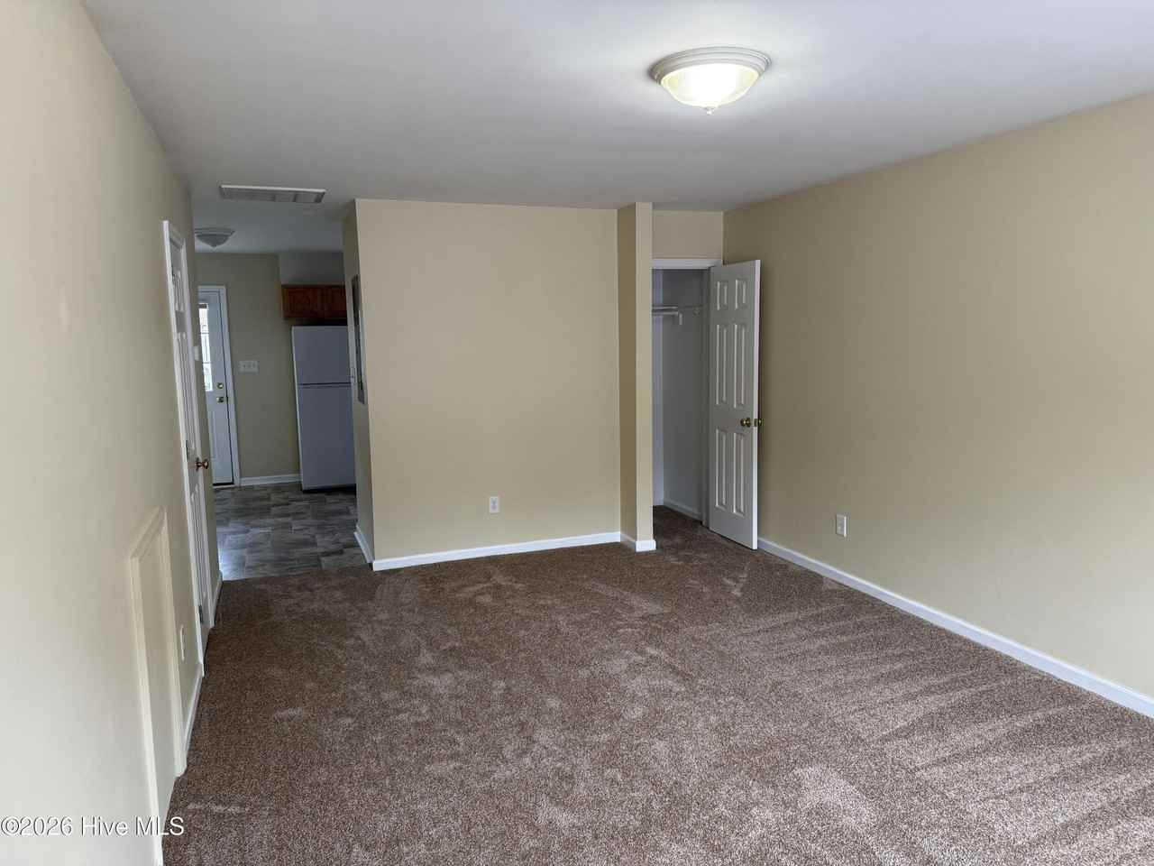 126 Short St #126 - Photo 3 of 19