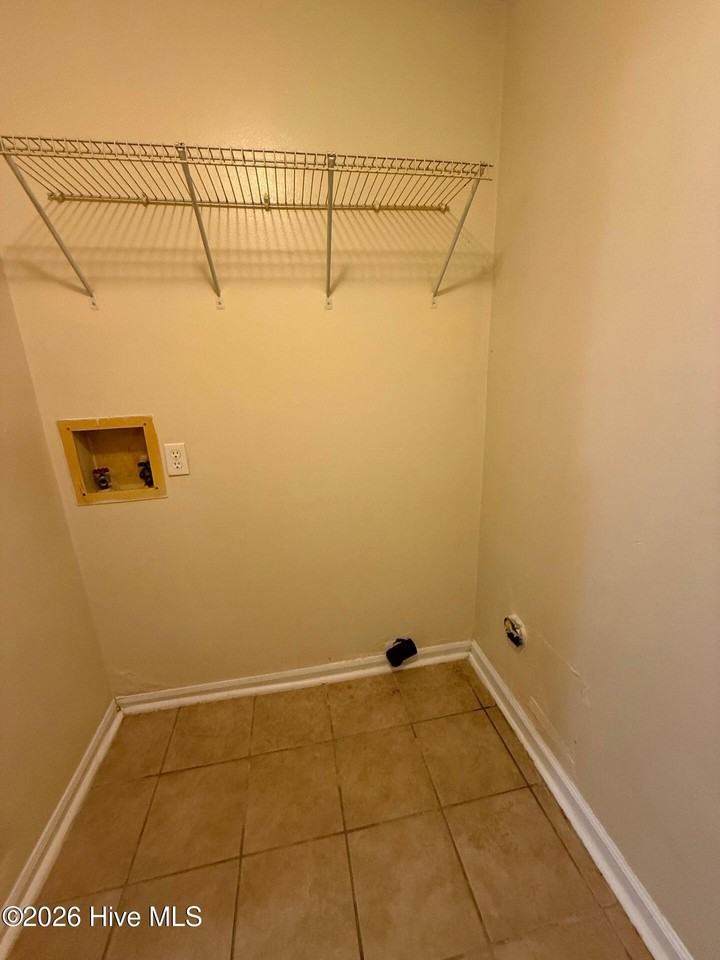 609 Myrtlewood Cir - Photo 6 of 11