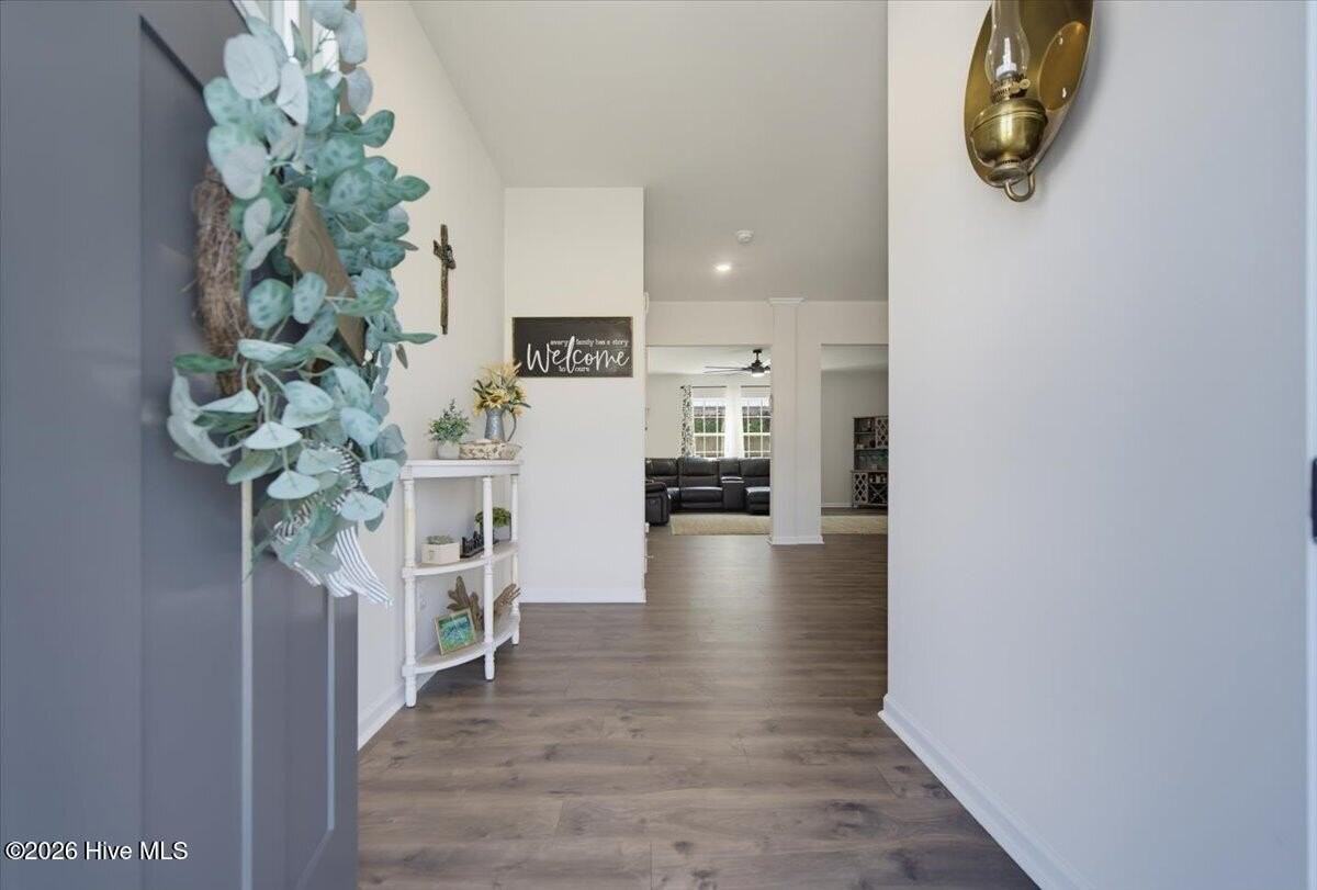 1171 Misty Creek Dr - Photo 4 of 35