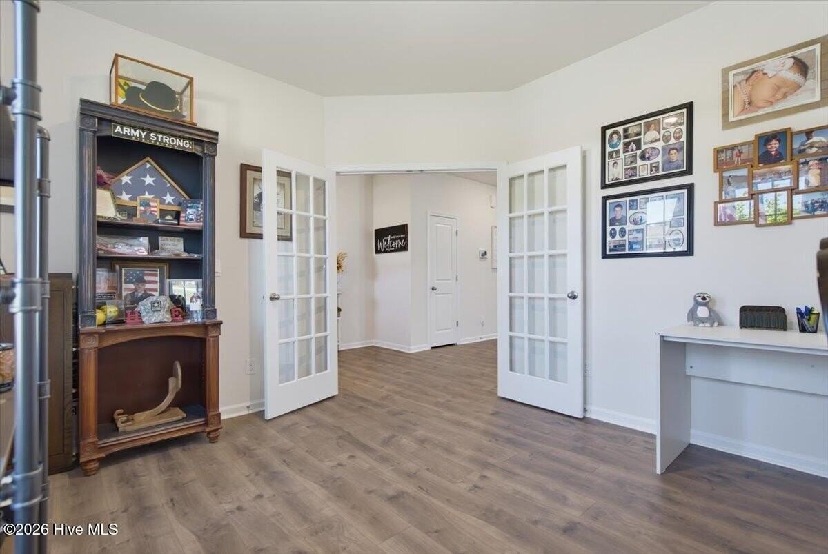 1171 Misty Creek Dr - Photo 6 of 35