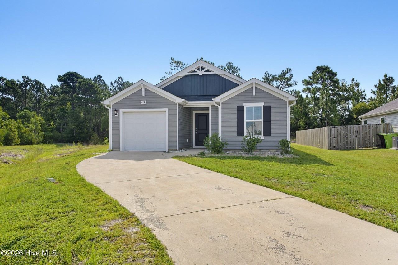 414 Hope Ln - Photo 2 of 26