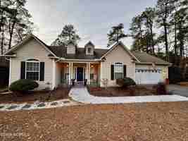 featured image of 4 Lake Ct