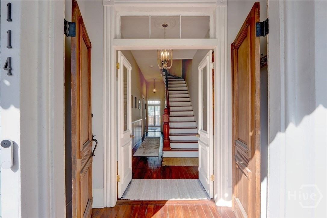 114 W Duffy St - Photo 4 of 32