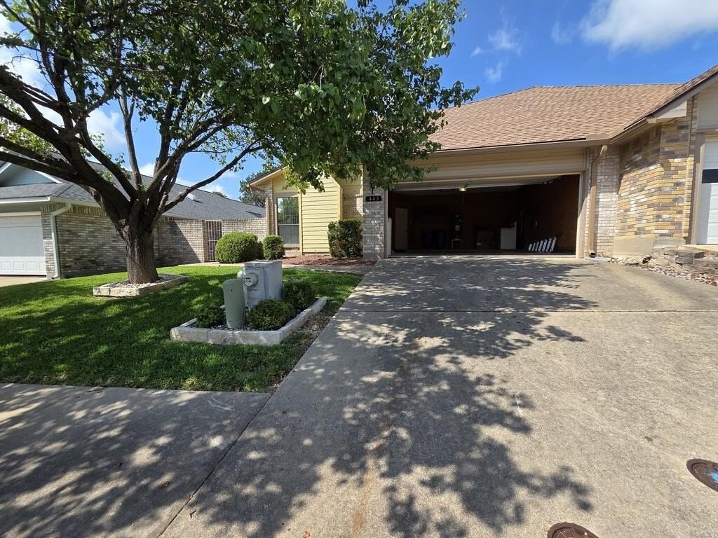 445 Florian Dr - Photo 2 of 18