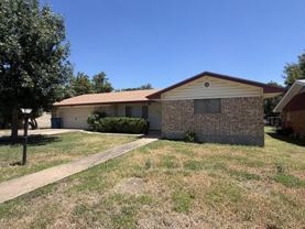 802 Lake Dr - Photo 1 of 1