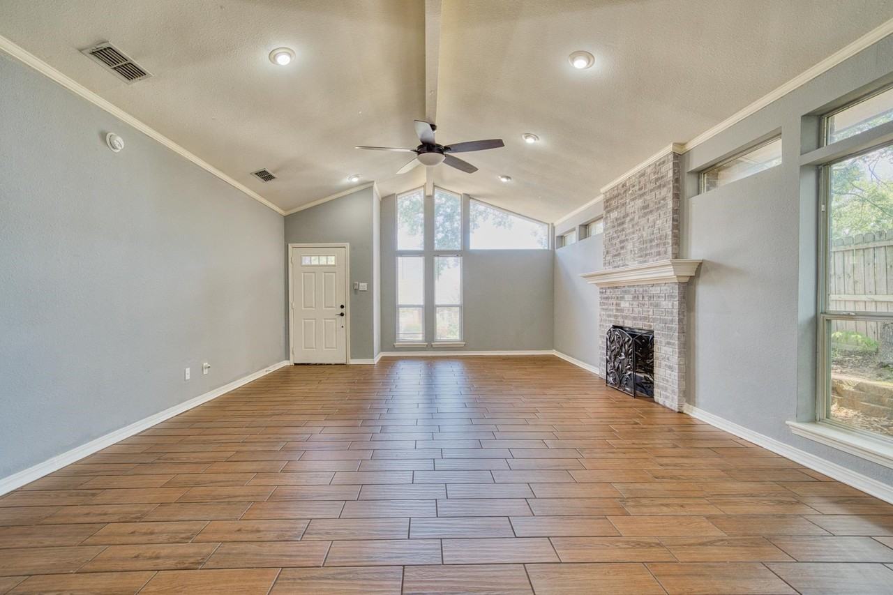 709 Saratoga Dr - Photo 6 of 45