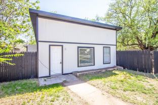 1719 25th St - Photo 1 of 1
