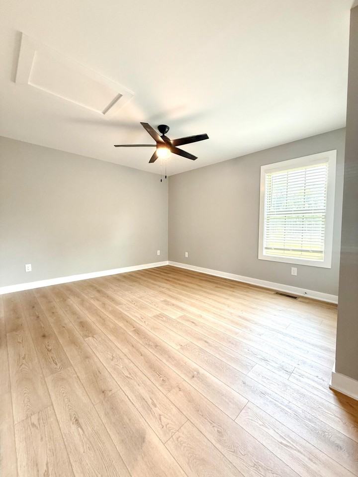 1635 N Highway 1247 #B - Photo 5 of 8