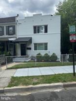 4253 Brooks St Ne - Photo 1 of 1