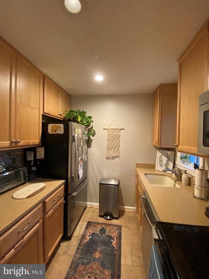 1714 W Abingdon Dr - Photo 4 of 10