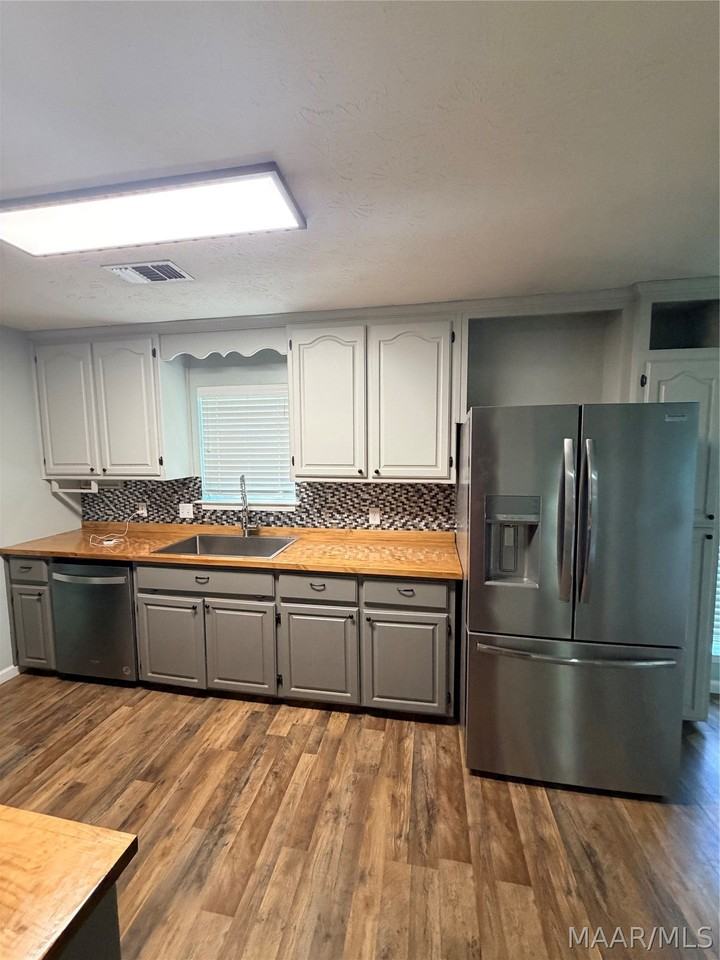 246 Richfield Rd - Photo 4 of 27