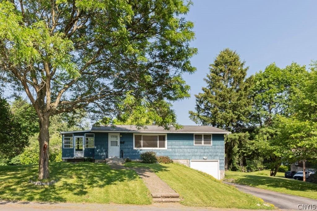 110 Wolcott Ter - Photo 3 of 23