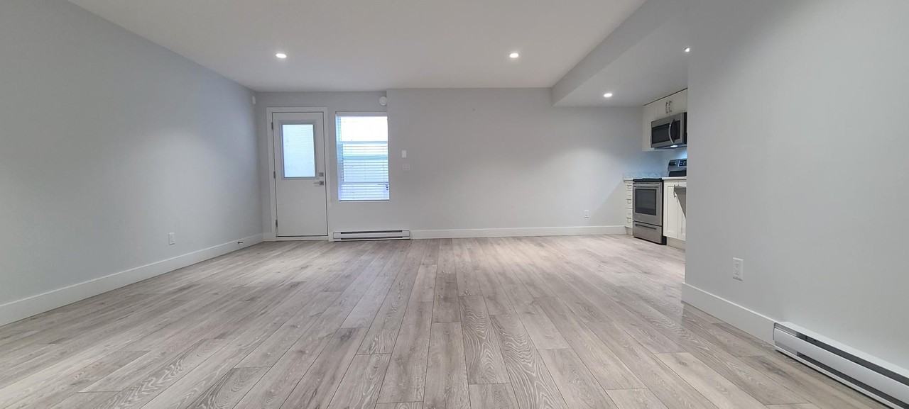 2060 165B Street - Photo 5 of 10