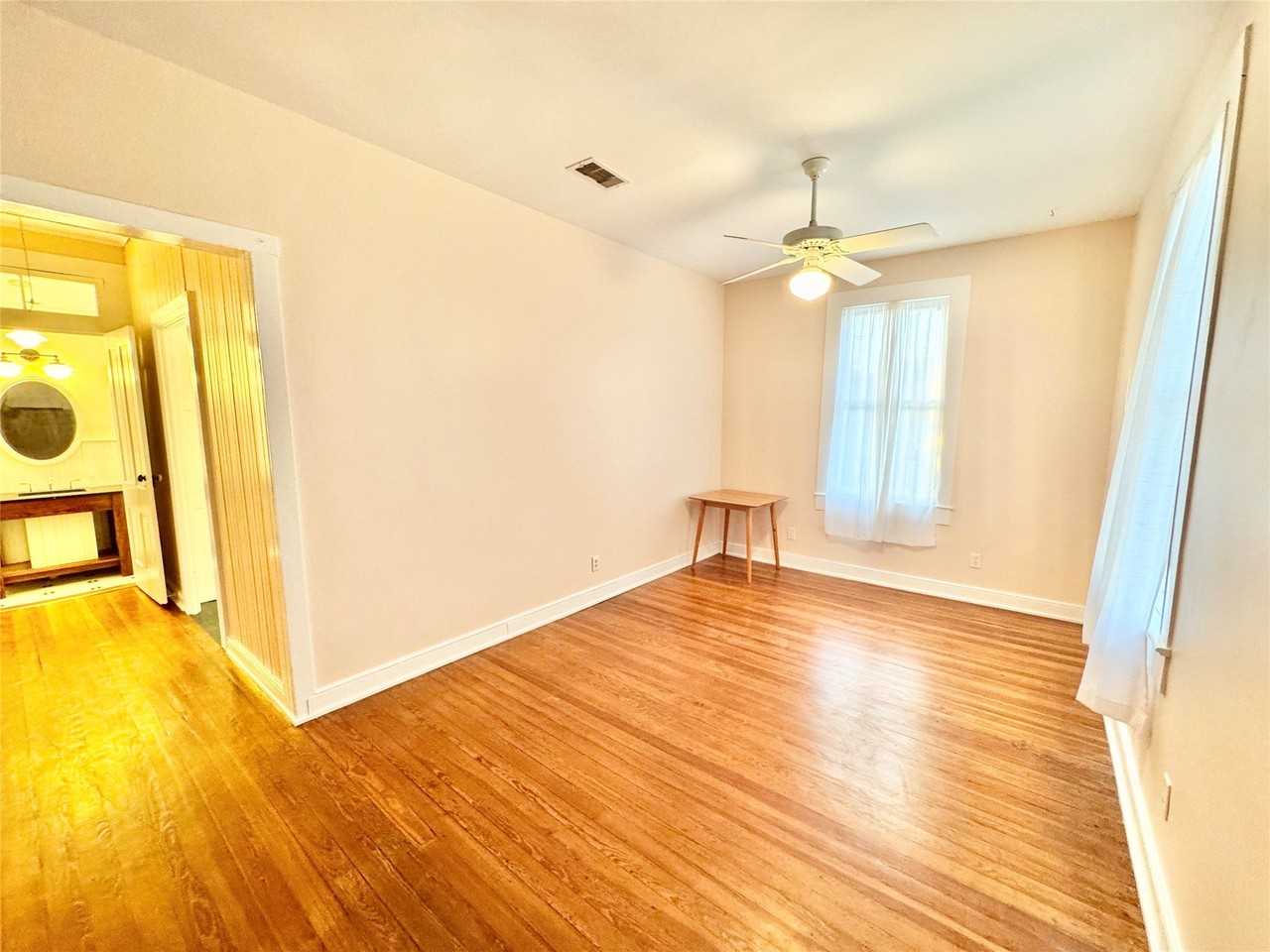 2119 Avenue O 1/2 - Photo 3 of 17