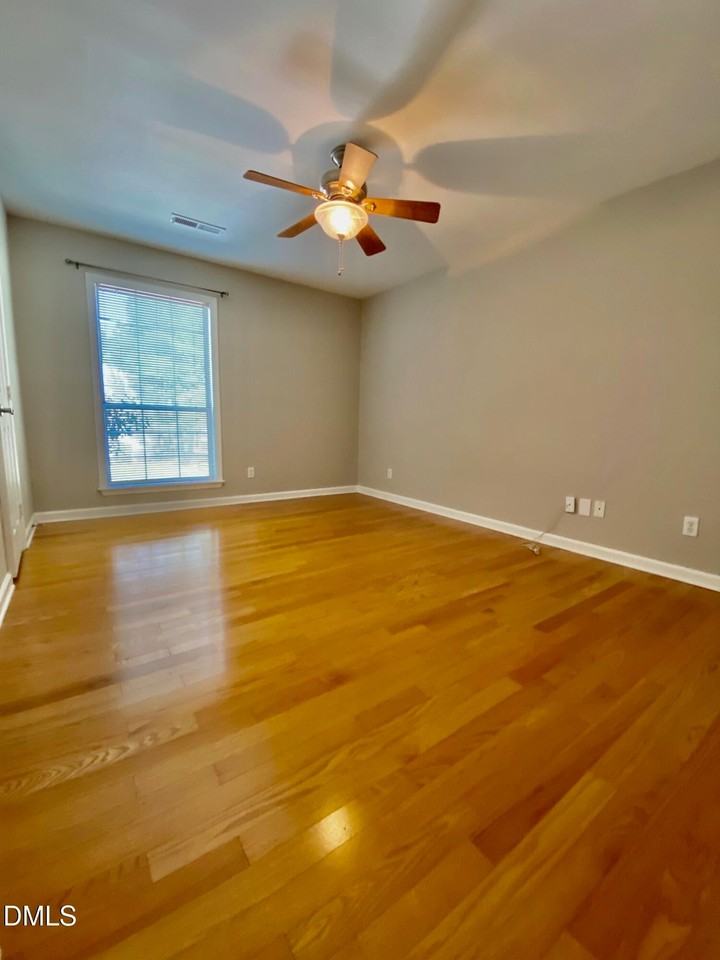 1001 Kingswood Dr - Photo 7 of 12