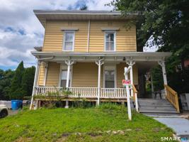 featured image of 187 Center St
