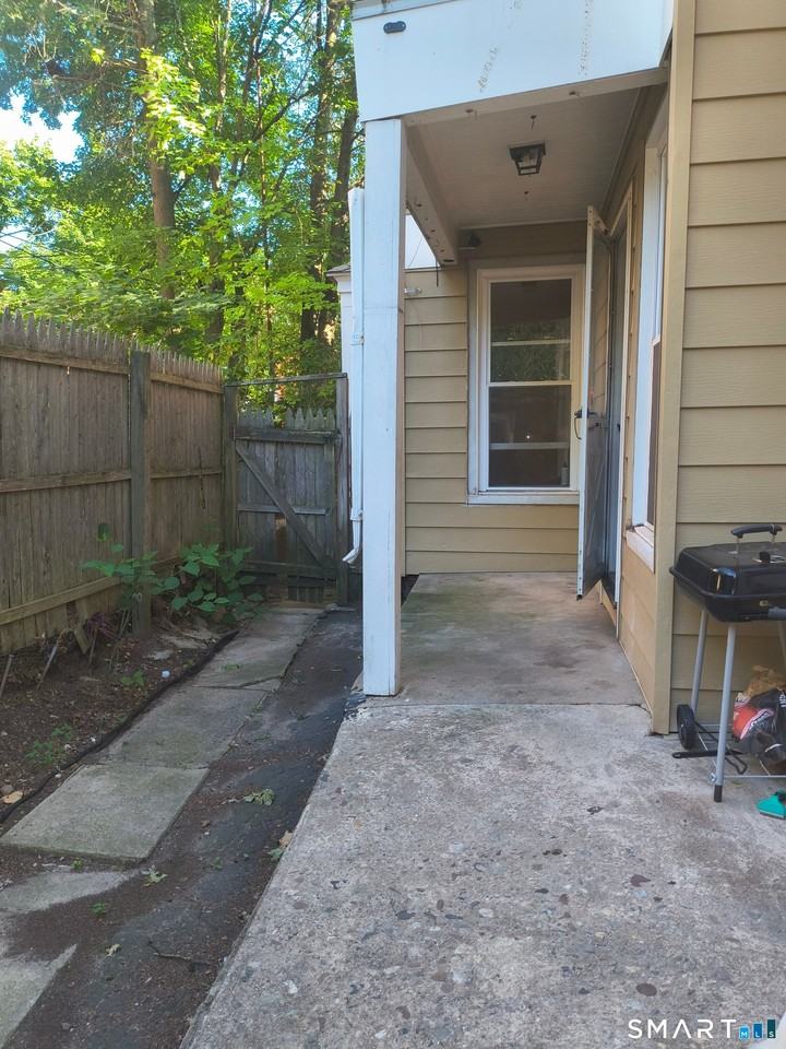 187 Center St - Photo 2 of 8