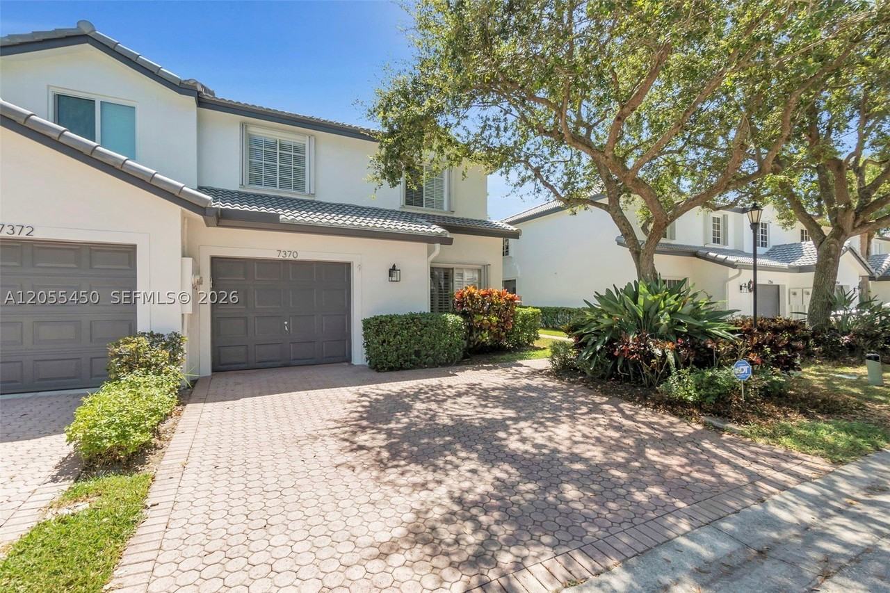 7370 Nw 61st Ter - Photo 2 of 50